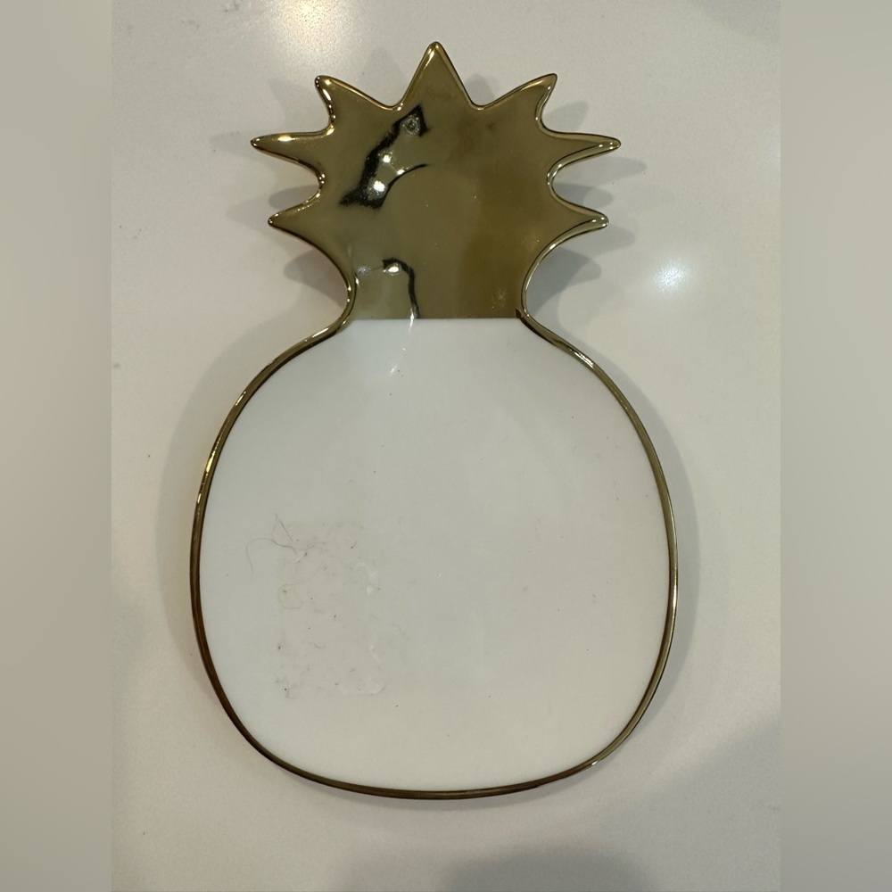 Arlington  Designs Gold and White Pineapple Trinket Tray Dish Ceramic EUC